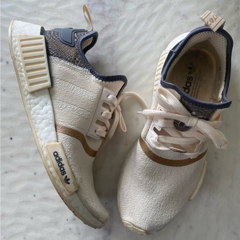 Adidas Sneakers